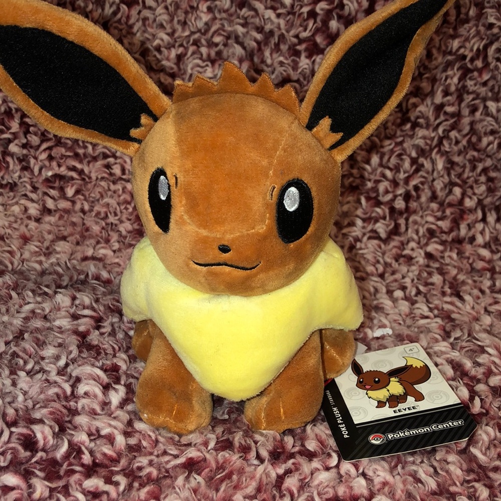 Pokémon center eevee plush